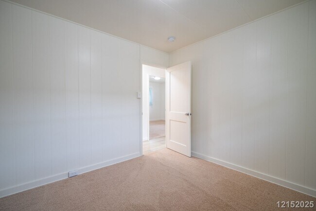 Building Photo - PEARL CITY — $3295 Kaleilani St | 3BR / 1 BA Single-Family Home