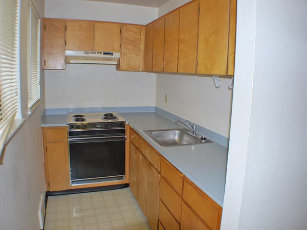 Building Photo - Powder Village B6