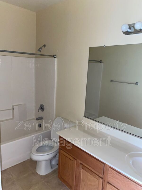 Building Photo - 4569 E Sundance Ave