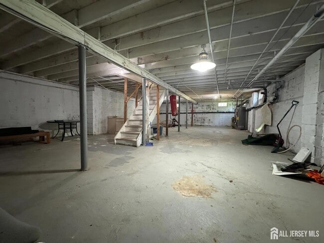 Building Photo - 77 S Powder Mill Rd