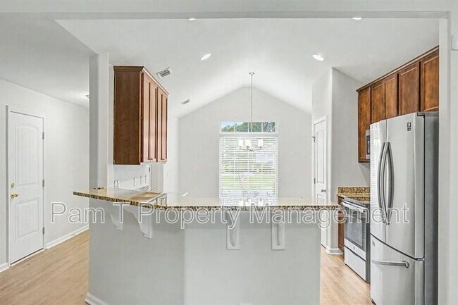 Building Photo - 20 Swallow Tail Cir