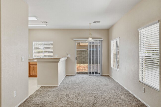 Building Photo - 2576 Velez Valley Way