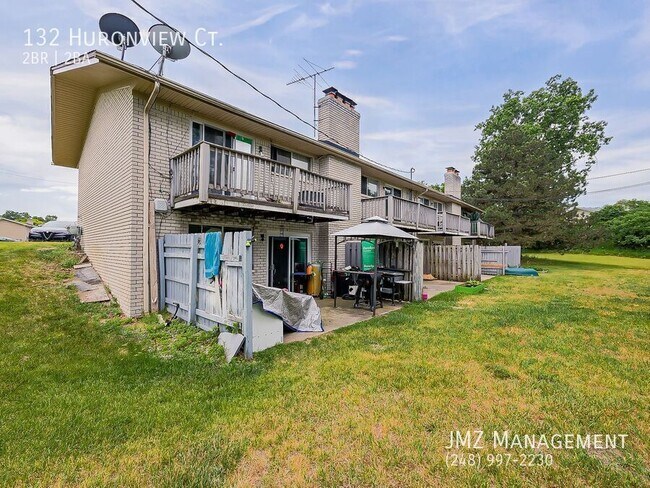 Building Photo - 132 Huronview Ct