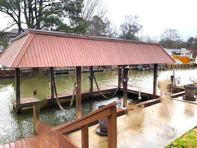 Building Photo - 14156 Shadow Bay Dr