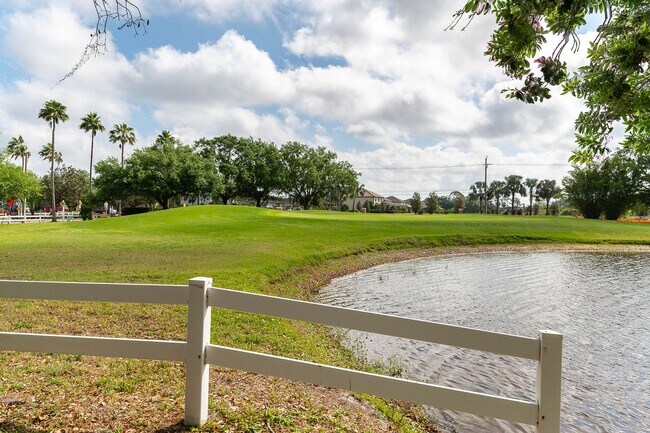 Building Photo - 3-Bed 2-Bath Unfurnished Pool Home - Greenfield Plantation
