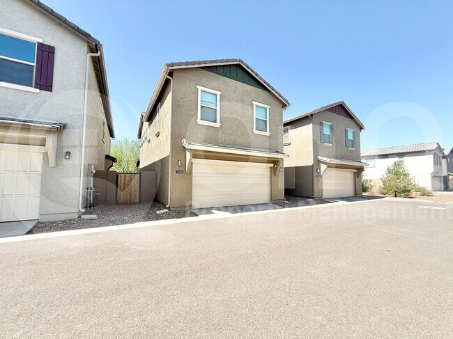 Building Photo - 3706 S 57th Ln