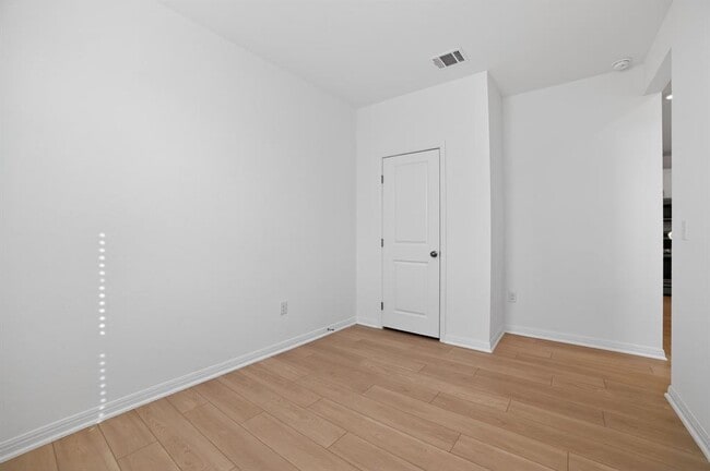 Building Photo - 5900 Swedish Farms Ter