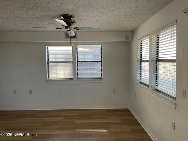 Building Photo - 2002 First St