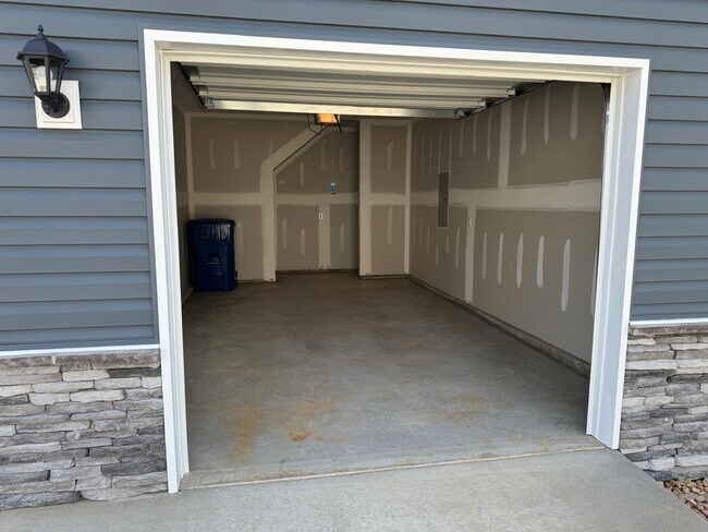 Building Photo - 1029 Saylors Pl