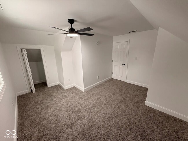 Building Photo - 4210 S Post Rd