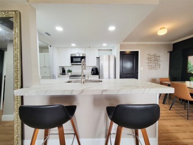 Building Photo - 3525 Sage Rd