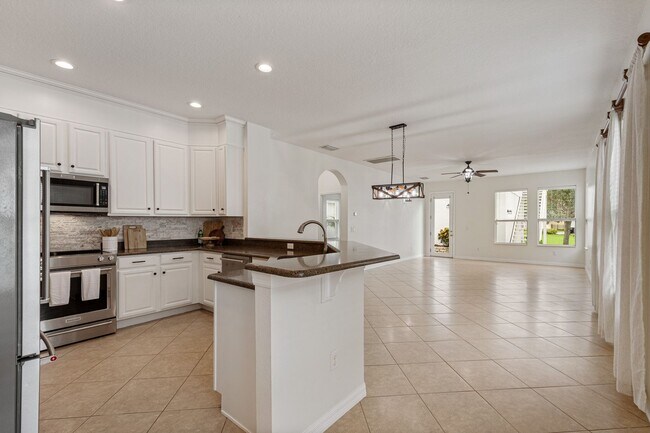 Building Photo - 6451 New Independence Pkwy