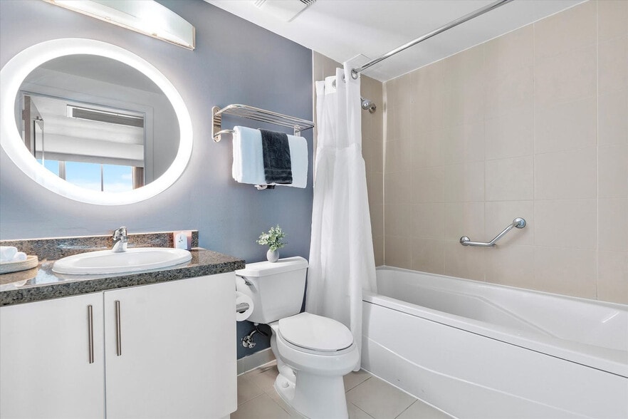 Building Photo - 2889 McFarlane Rd