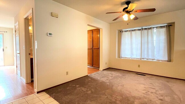 Building Photo - 4BD/2.5BA - Clean, Spacious 2-story Near Lake Almaden