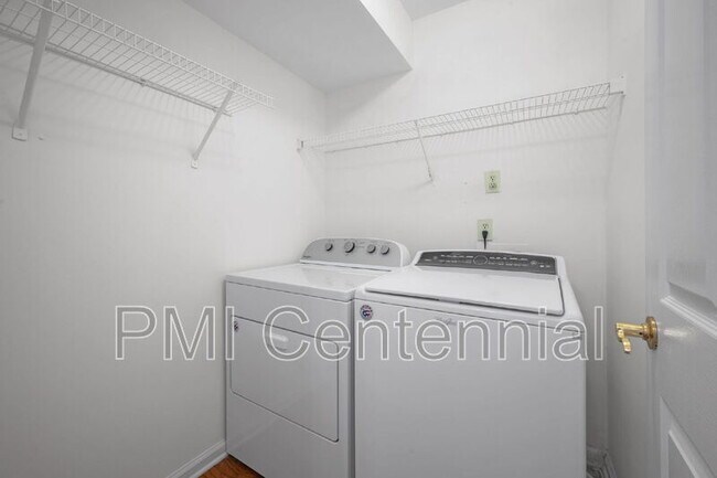 Building Photo - 418 Cimaron Park