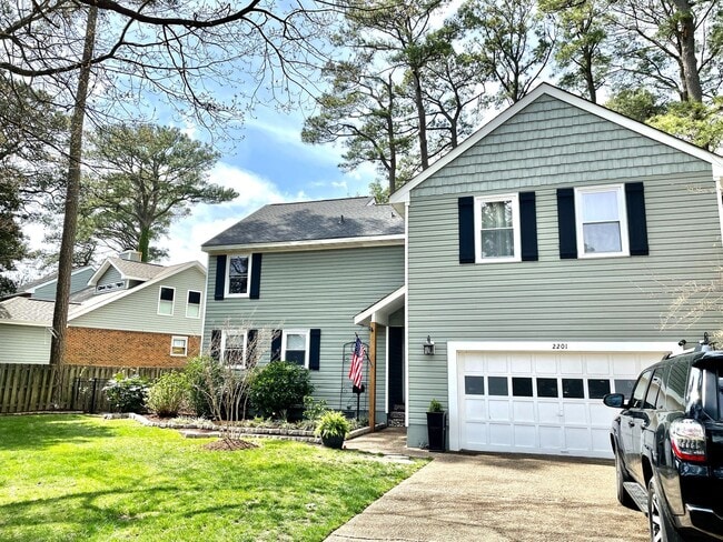 Building Photo - Spacious 6 bedroom home in Virginia Beach