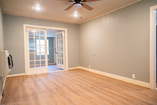 Building Photo - 505 Sikes St