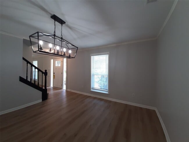 Building Photo - 5310 Glenmere Ln