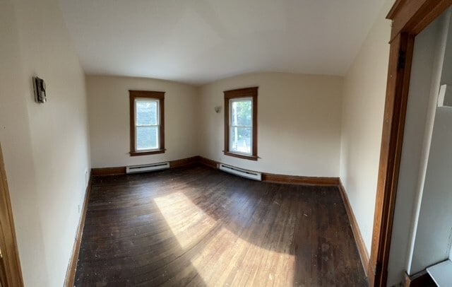 Building Photo - 15 Isham St