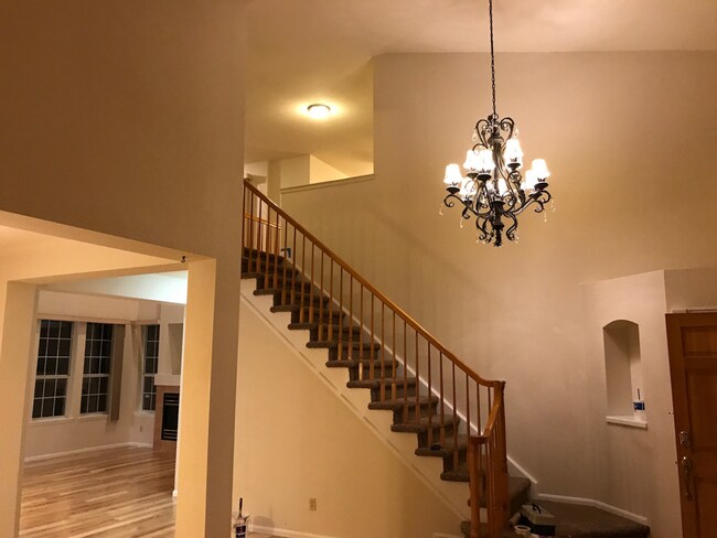 Building Photo - Single Family home located in Desirable Home Farms neighborhood