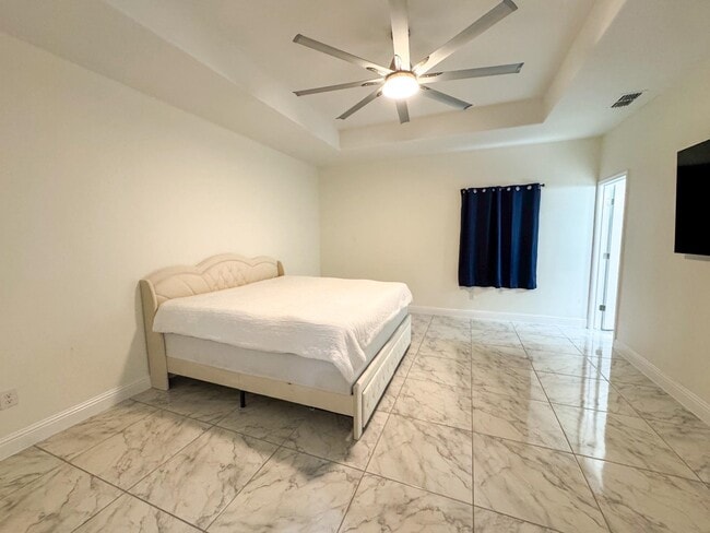 Building Photo - 1421 Eagles Ln