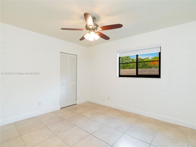 Building Photo - 11549 SW 109th Rd