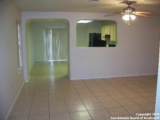 Building Photo - Just Reduced...Convenient floorpan and loc...