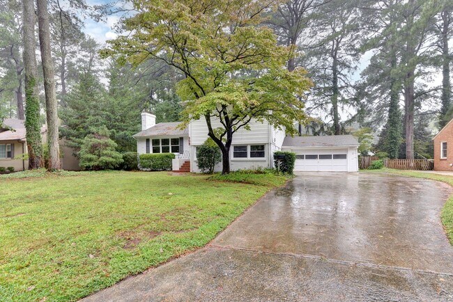 Building Photo - 309 Corbin Dr