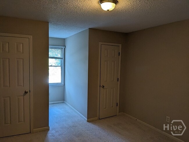 Building Photo - 170 Woodhaven Ridge