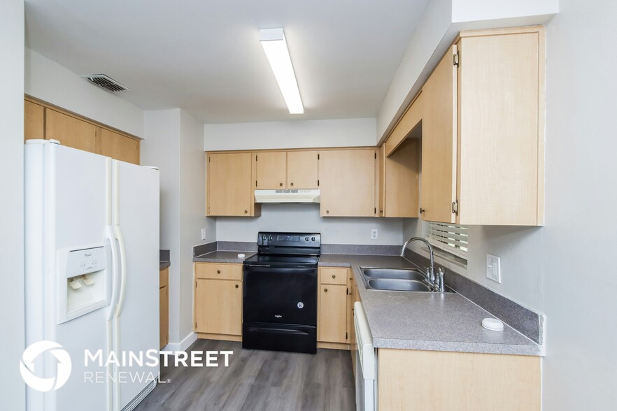 Building Photo - 1055 Marlin Dr