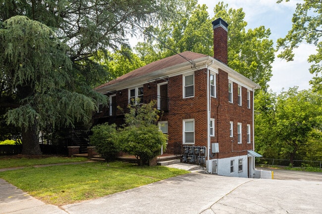 Building Photo - 1351 Oxford Rd NE