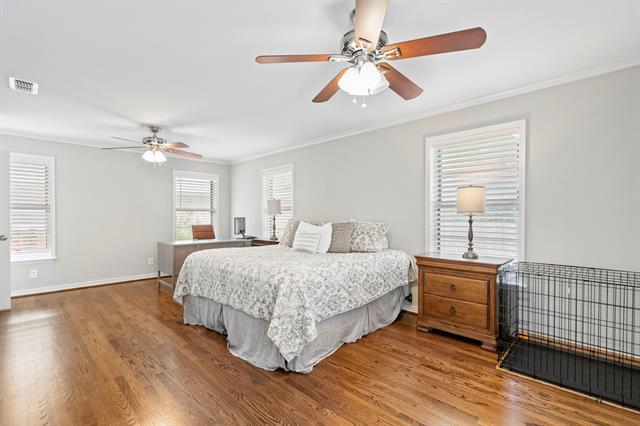 Building Photo - 9203 Livenshire Dr