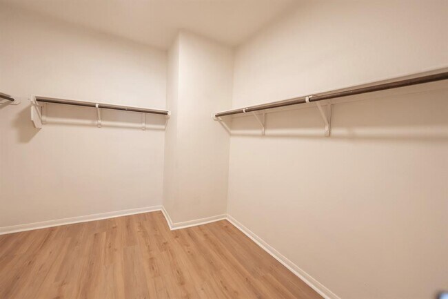 Building Photo - 1407 Brashear Ct