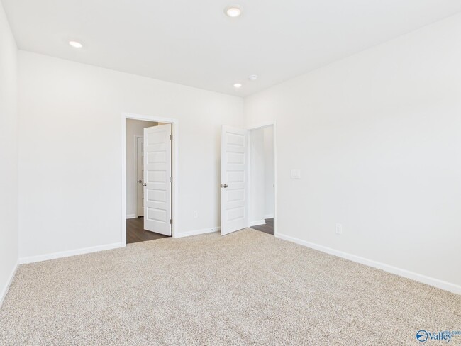 Building Photo - 121 Betty Williams Dr