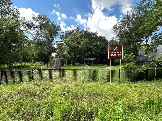 Building Photo - 6013 Cypress St