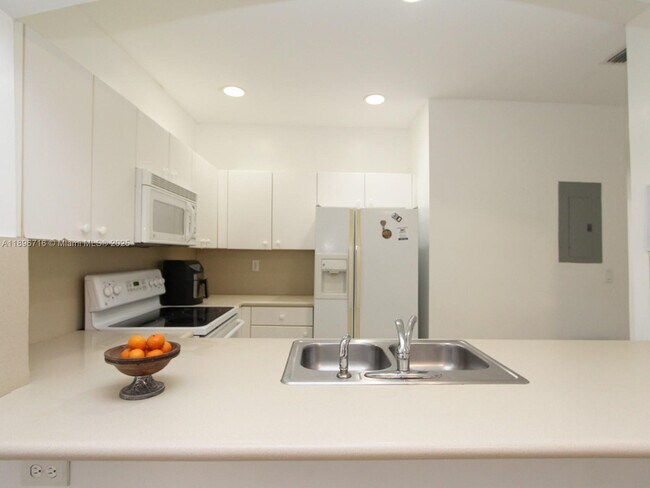 Building Photo - 5755 NW 115th Ct