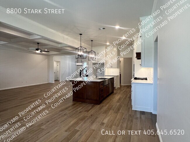 Building Photo - 8800 Stark St