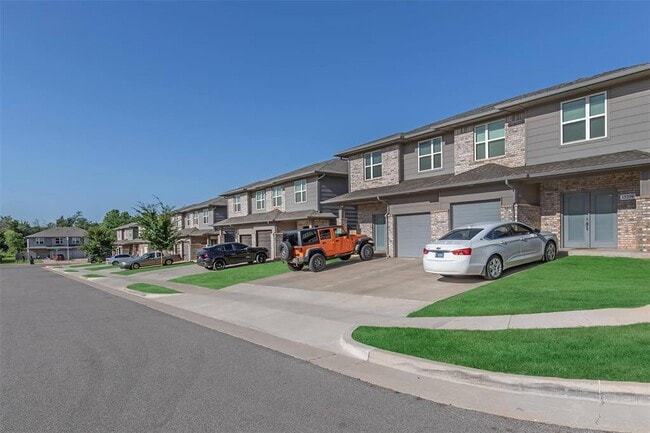 Building Photo - 7917 NW 135th Terrace