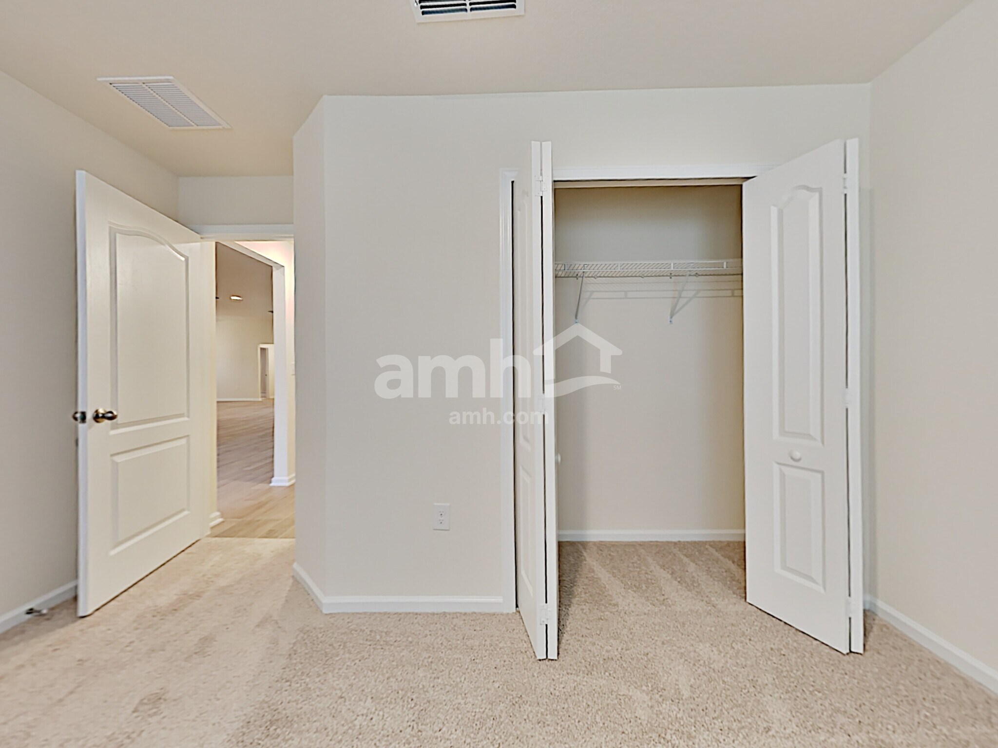 Building Photo - 44 Hickory Ridge Rd