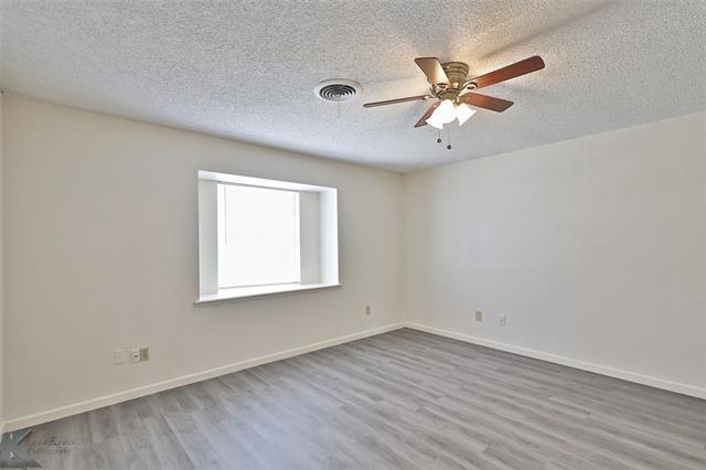 Building Photo - 3718 Brookhollow Dr
