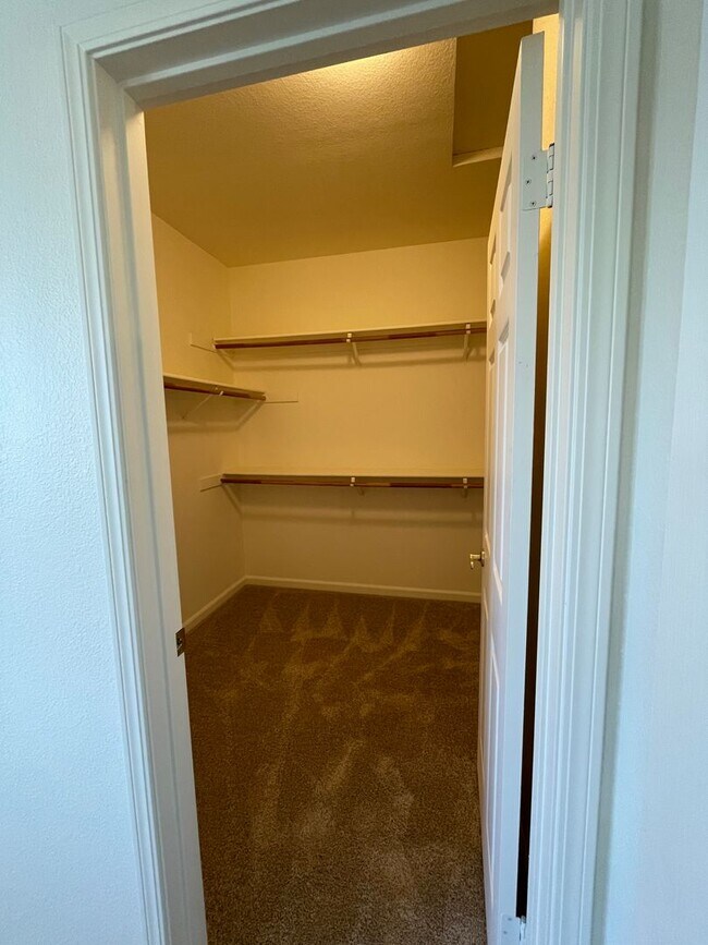 Building Photo - 2,199 Square Foot Beautiful 4-Bedroom Home | 2,199 Sq. Ft. | Prime Rincon Valley Location
