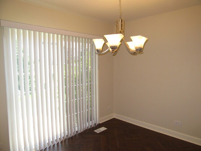 Building Photo - 32461 Rushmore Ave
