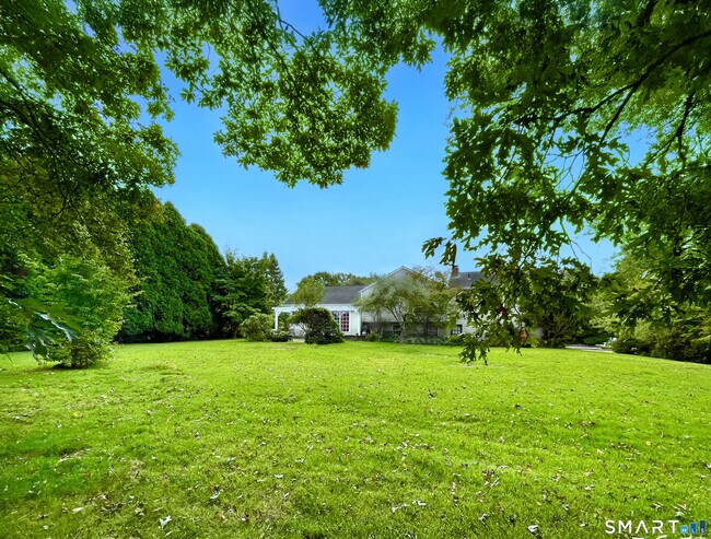 Building Photo - 84 Renee Dr