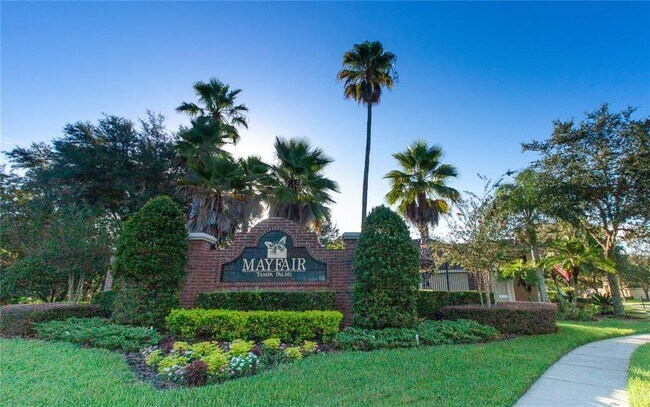 Building Photo - 16204 Nottingham Park Way