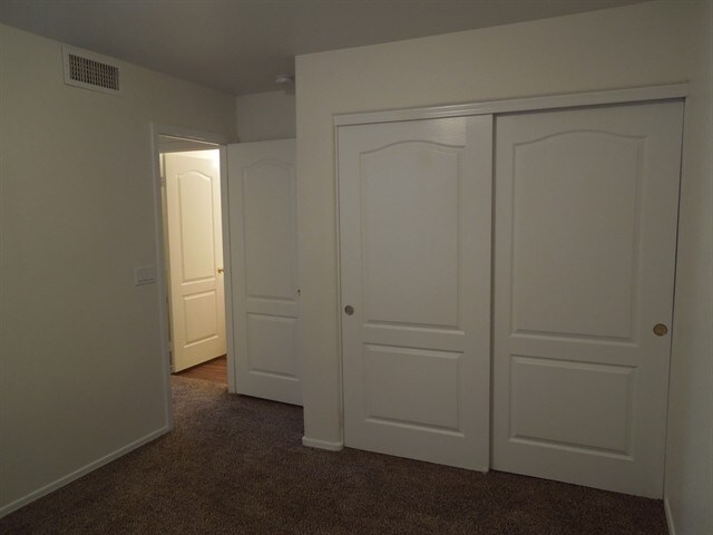 Building Photo - 2017 N 128th Dr