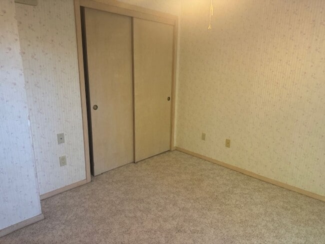Building Photo - 1445 Seacrest Ln