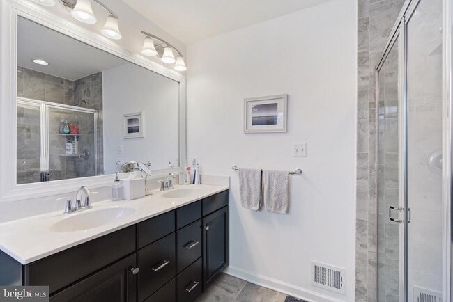 Building Photo - 7722 Dagny Wy