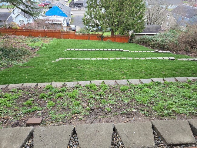 Building Photo - Aberdeen - 3 bedroom, 2 bath remodeled home for RENT!