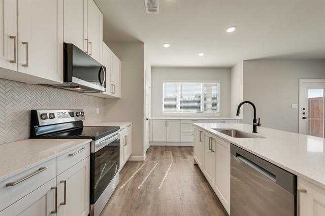 Building Photo - 4254 Clovis St