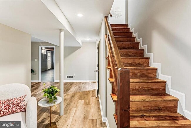 Building Photo - 7 Cedar Bluff Ct